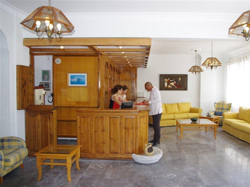 Kamari Blue Boutique Hotel Interior photo