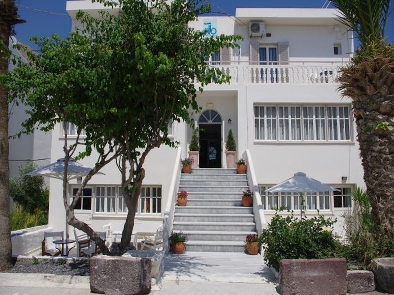 Kamari Blue Boutique Hotel Exterior photo