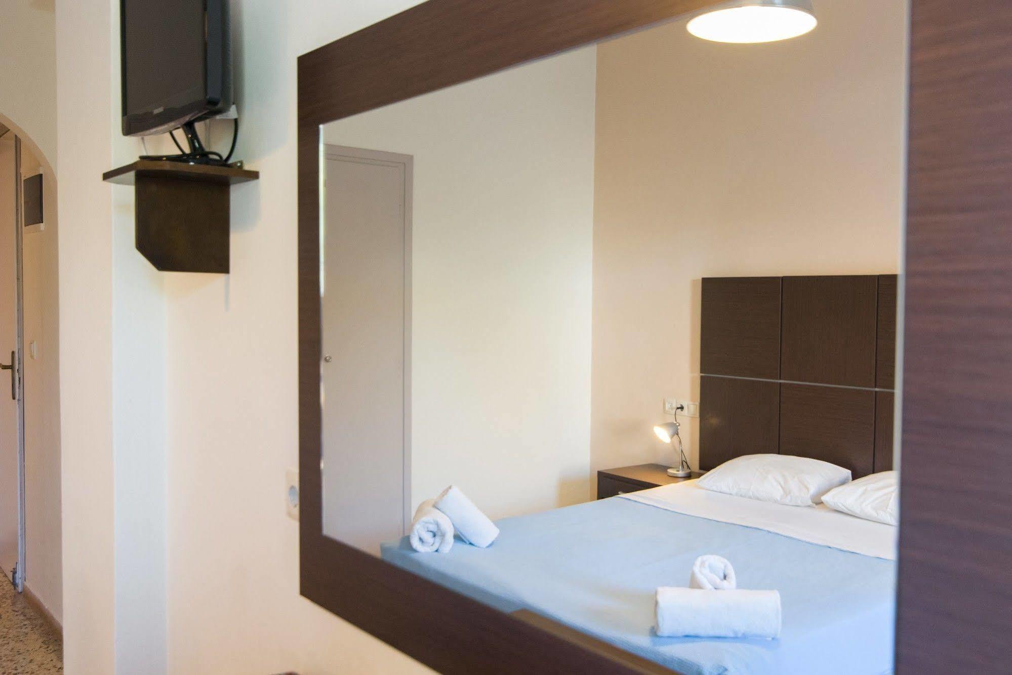 Kamari Blue Boutique Hotel Exterior photo